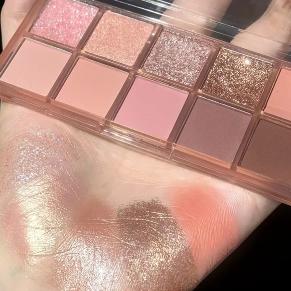 Other - 10-Shade Mixed Texture Eyeshadow Palette